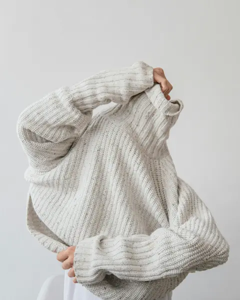 Sweter z grubym splotem Mleko